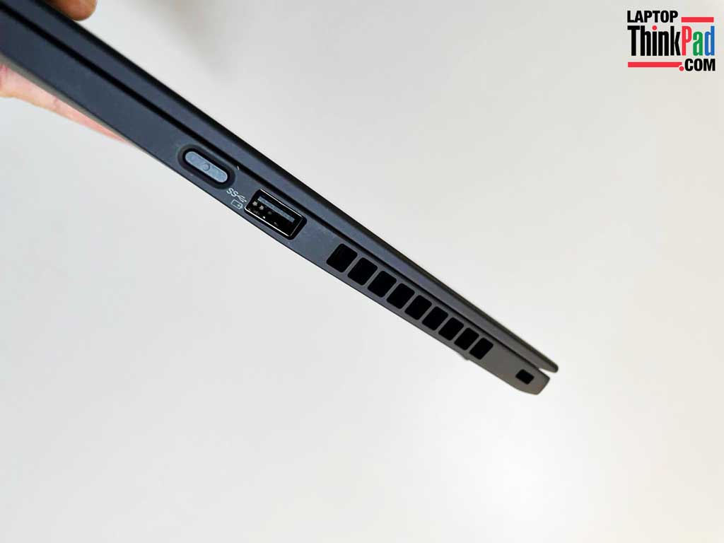 ThinkPad X1 Carbon Gen 8 i7-10610U Ram 16Gb 14in FHD/ 4K IPS / 2K LTE 4G (99%) 9 Thinkpad-x1-carbon-gen8-laptopthinkpad.com-usb-right